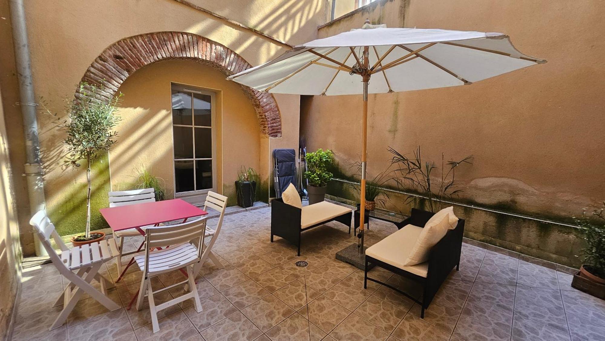 Апартаменти Le Patio St Etienne - Cite Episcopale - Parking Inclus Альбі Екстер'єр фото